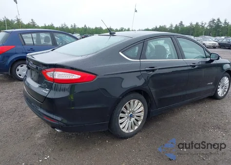 2014 Ford Fusion Hybrid Se из США, поврежденный, VIN 3FA6P0LU1ER371086
